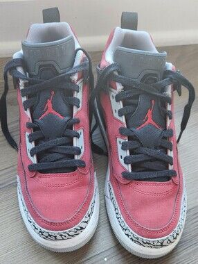 Jordan Kids Navy and White Low-Top Sneakers. Sz 7Y Youth
